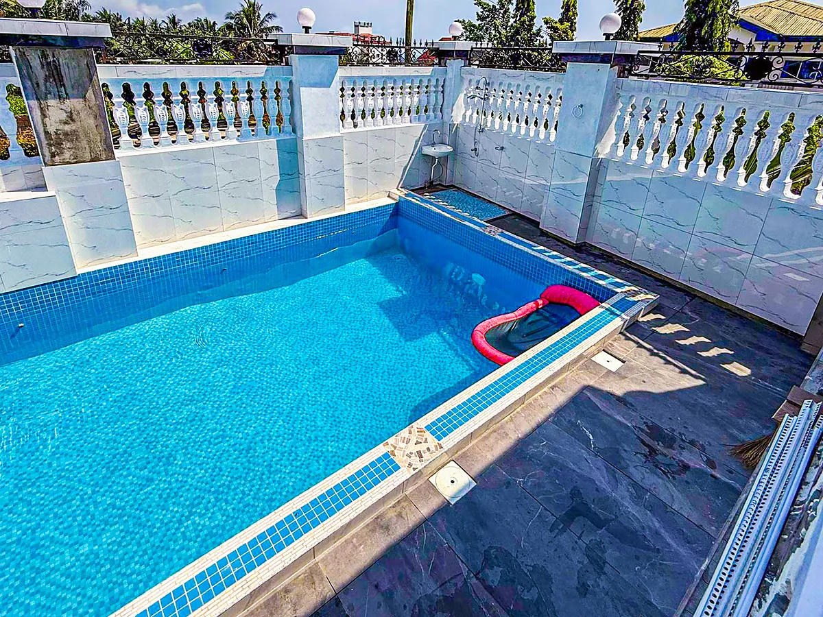 Piscine sur le toit